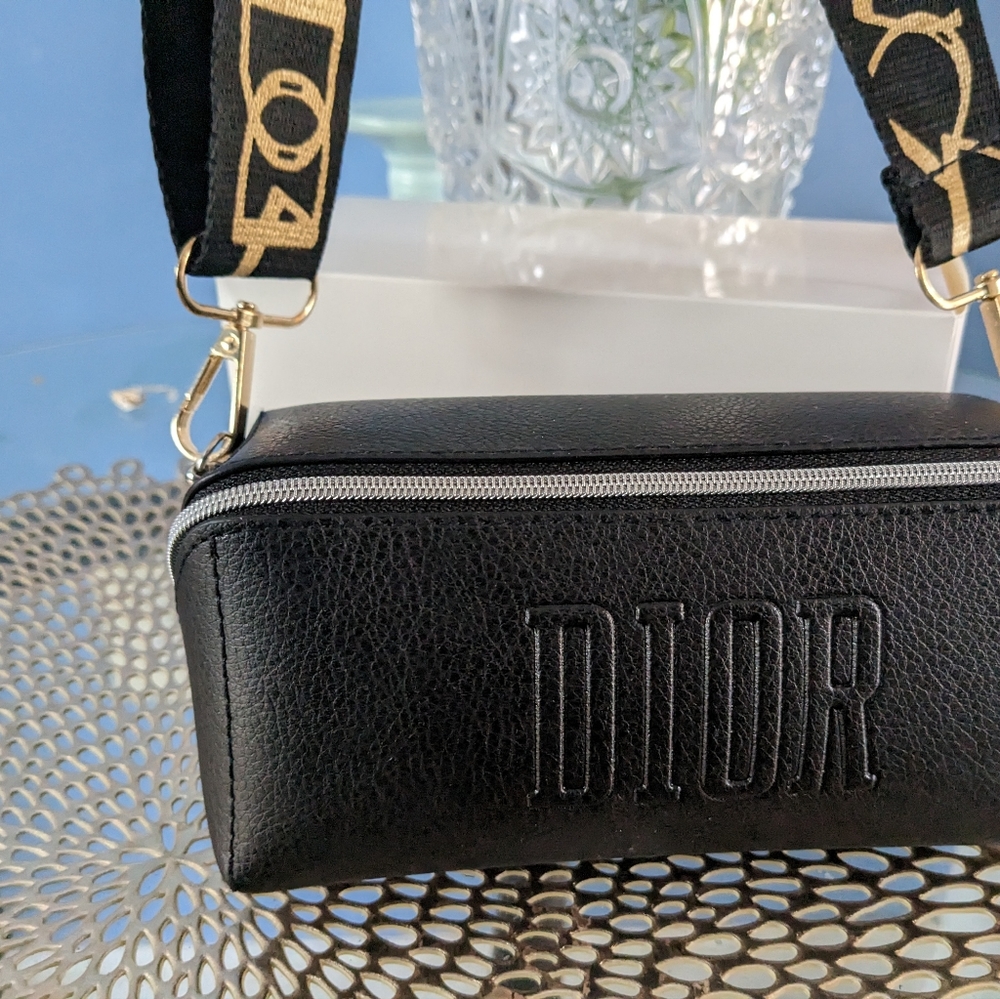 Dior - Picture 11 of 11